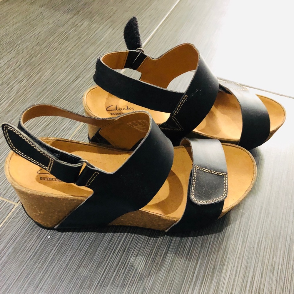 Clark’s women’s strappy wedges